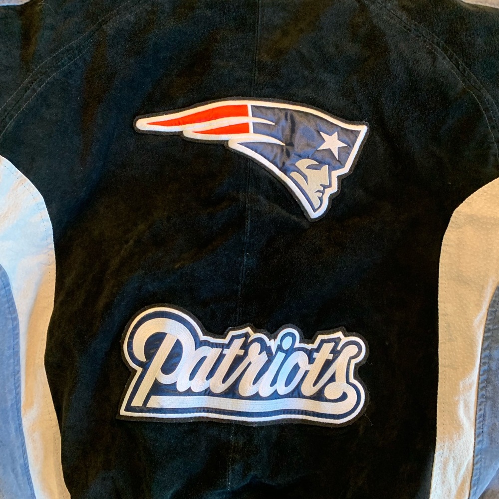 Vintage New England Patriots 100% leather  (suede) coat- near new condition. - Picture 4 of 4